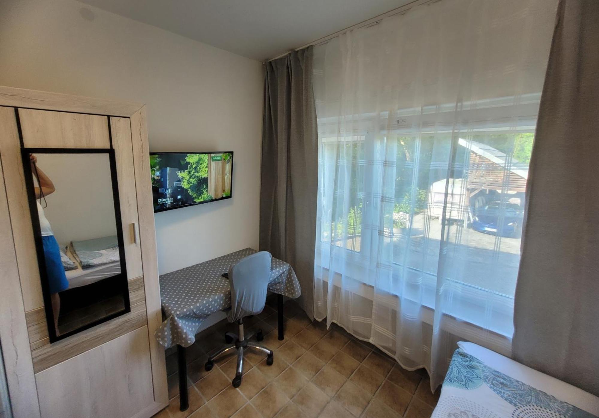 Idylischer Bachplatz Oerlinghausen Esterno foto